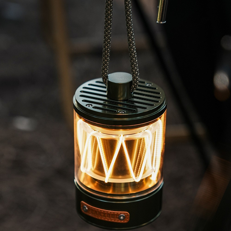 Altoparlante Bluetooth con Luc - Outdoor Lighting Wireless recensione e prezzo