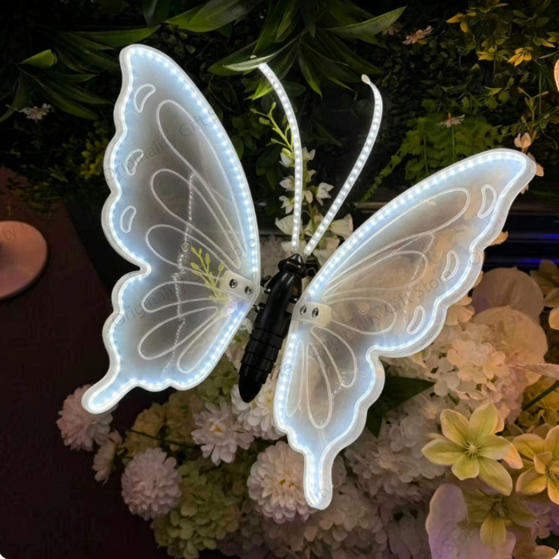 Luci LED a Forma di Farfalla D - Outdoor Lighting Effects recensione e prezzo